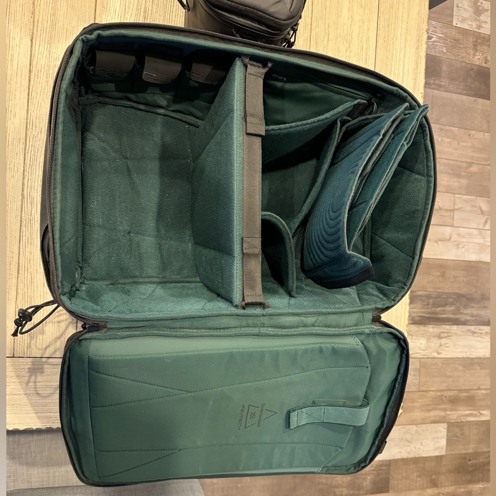 Photography Backpack - Picture 4 of 6